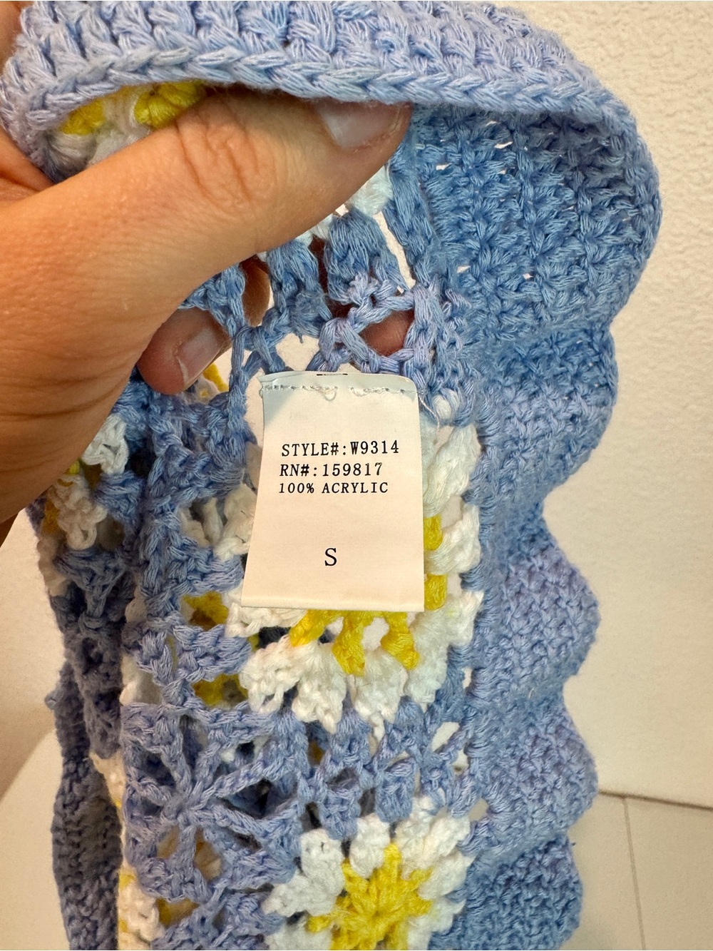 Altar’d State Women’s Blue Crochet Cropped Tank Yellow Daisies Flowers Ruffle S - Picture 5 of 6